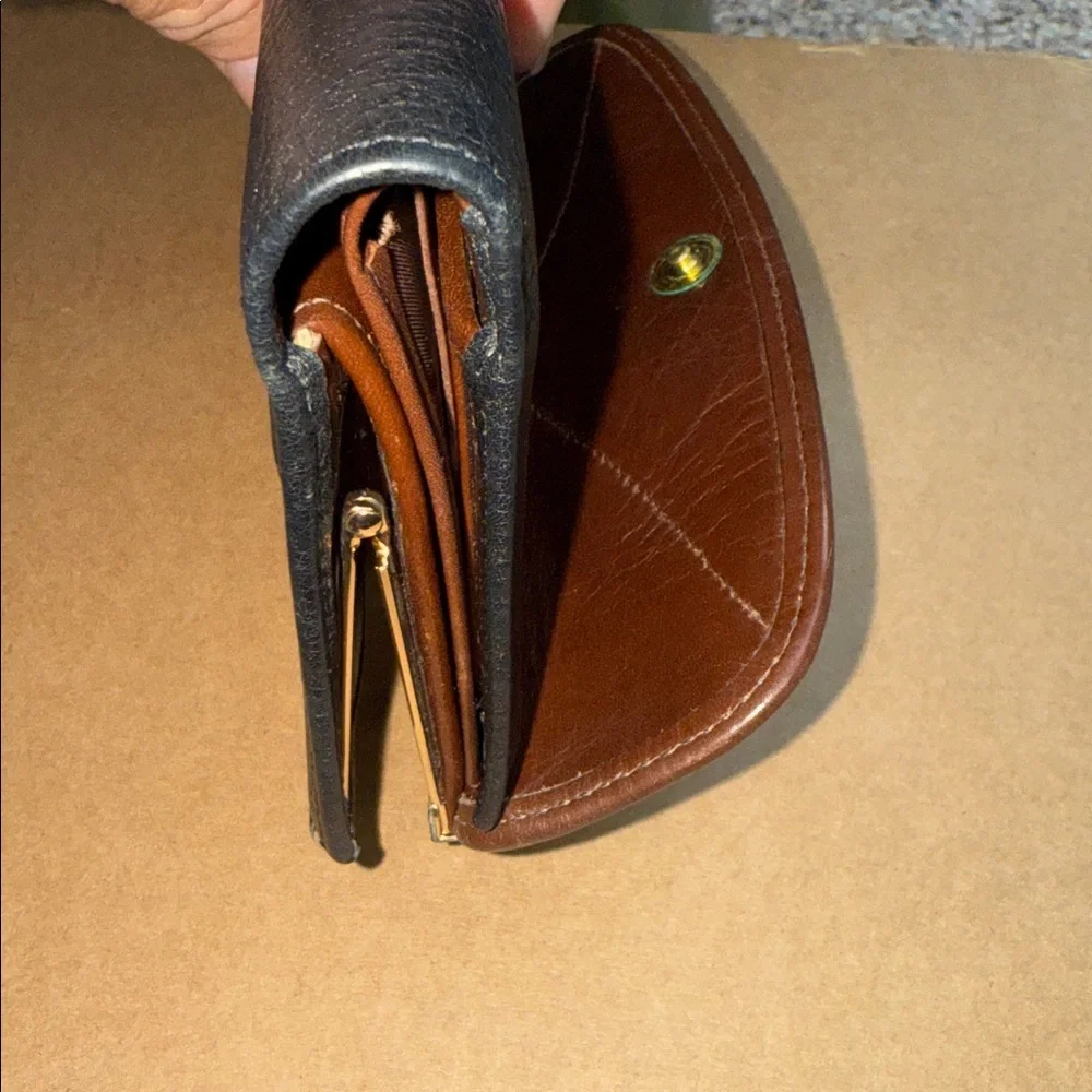 Dooney & Bourke Vintage All Weather Leather - Picture 7 of 11